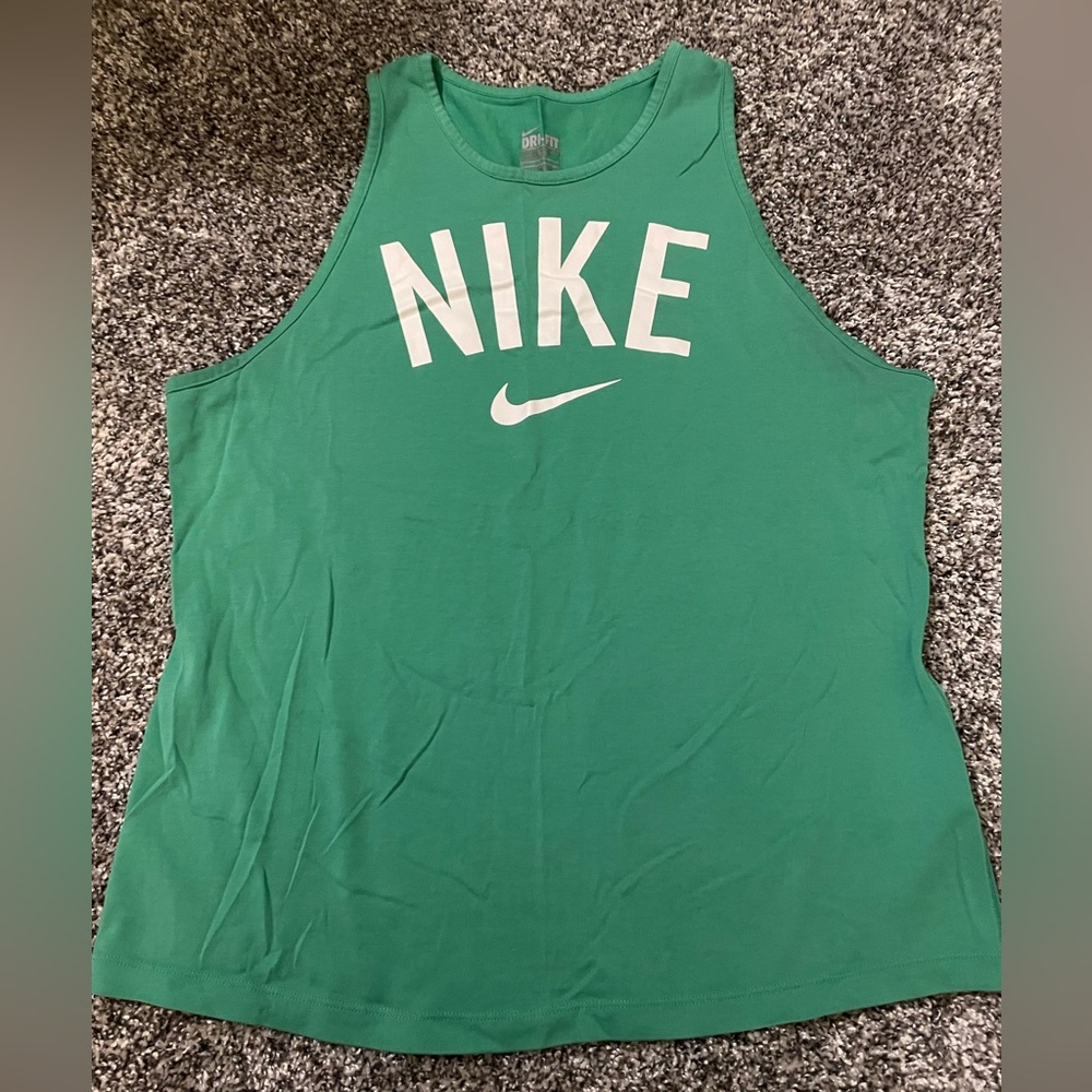 Women’s Nike Workout Tank Tops LOT - Picture 8 of 12